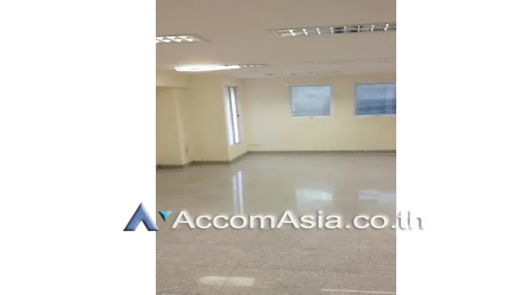 unit Office space For Rent in Phaholyothin, Bangkok  near BTS Ari (AA13212)